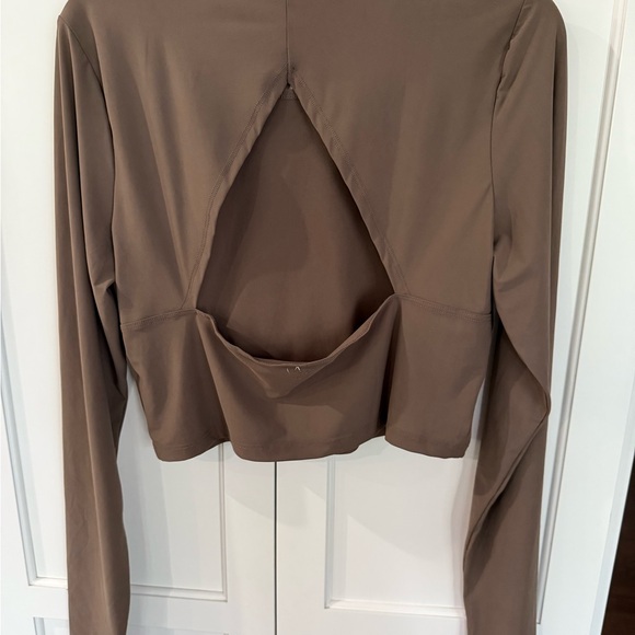 NWOT Beyond Yoga Performance Knit Resilient Cropped Pullover - Picture 6 of 8